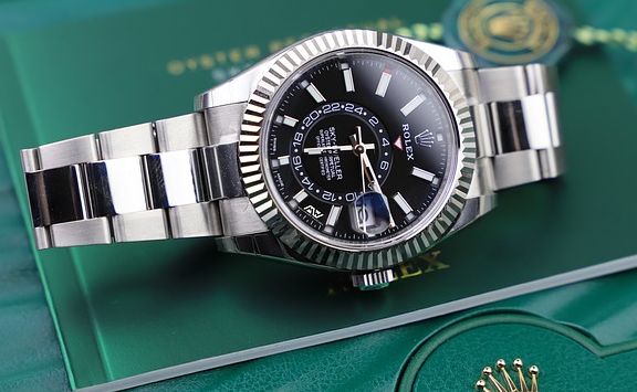 Rencontre avec deux ingénieurs ECL du service R\u0026D de Rolex SA